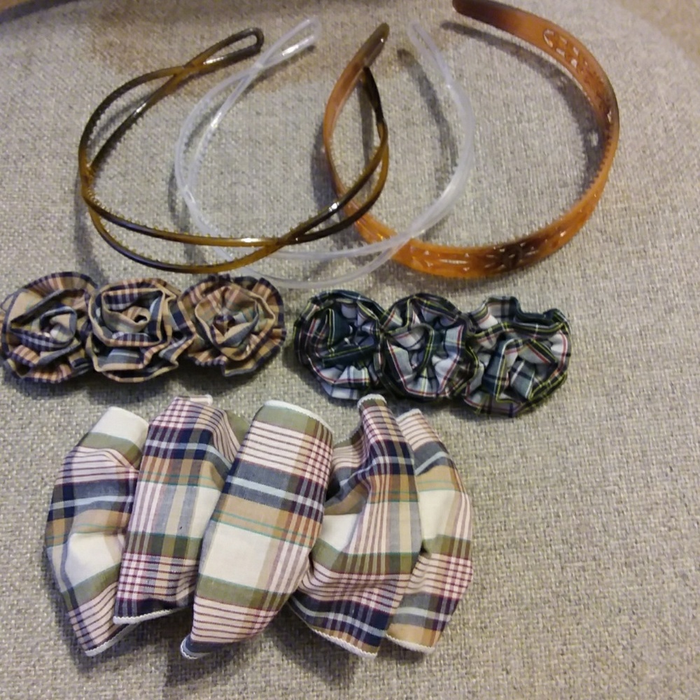 3 Hair bows and 3 Hair bands